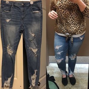Distressed American Eagle Jeans High Rise Jeggings